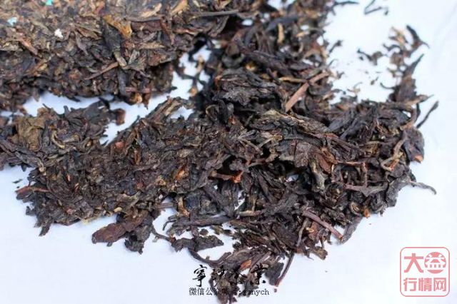 大益行情网：大益中期茶系列-2007年 大益 7542 生 701批
