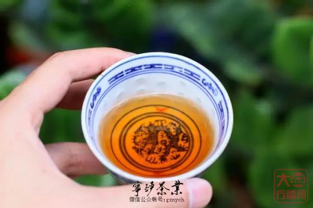 大益行情网：大益中期茶系列-2007年 大益 7542 生 701批