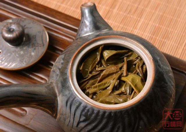 普洱茶的内心独白：不是终结者，只做引领者