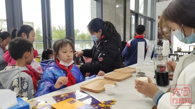 COP15会场开放，大会指定用茶“益原素”品饮现场人气火爆