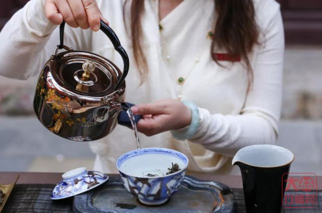 保姆级生茶冲泡攻略：助你将大益茶泡出最好的滋味！