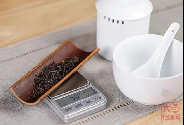 大益中期茶为何能成为收藏刚需