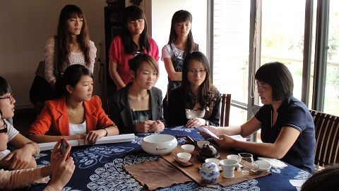 大益爱心茶室2012年度第二期茶艺专业培训