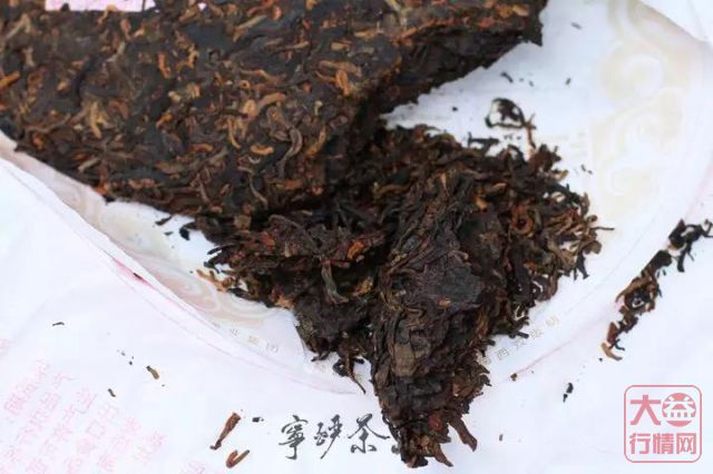 2018年大益系列-1801-0562熟茶