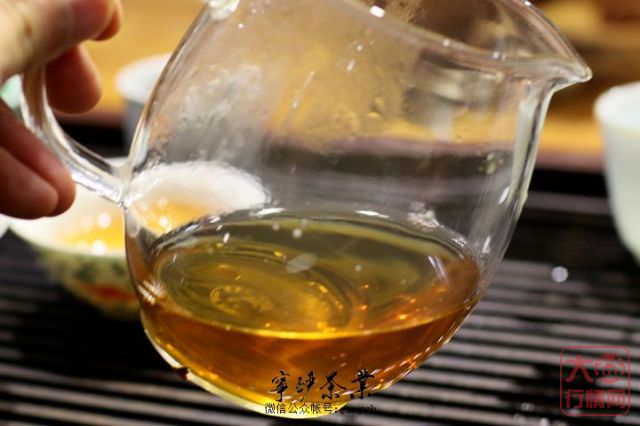 大益中期茶系列-2014年大益传世青饼