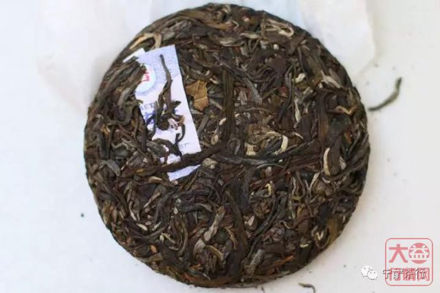 2018年大益系列-<云起> 青饼 150克小饼