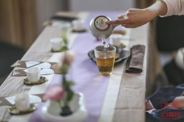 大益行情网：普洱茶收藏，投资上百倍的利润诱惑，亦能忍住？