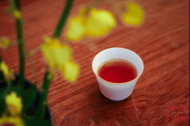 357百科 ▏普洱生茶和熟茶有什么区别？看完你就明白了！