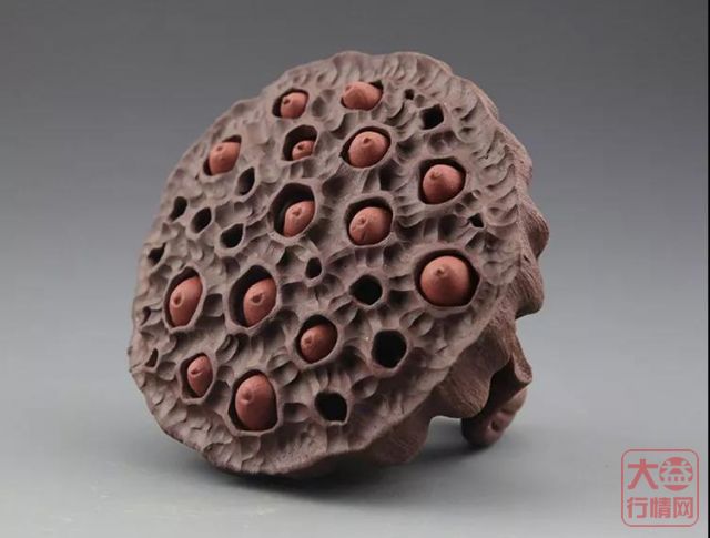 据说那些爱茶的人，都养着几件灵气茶宠！