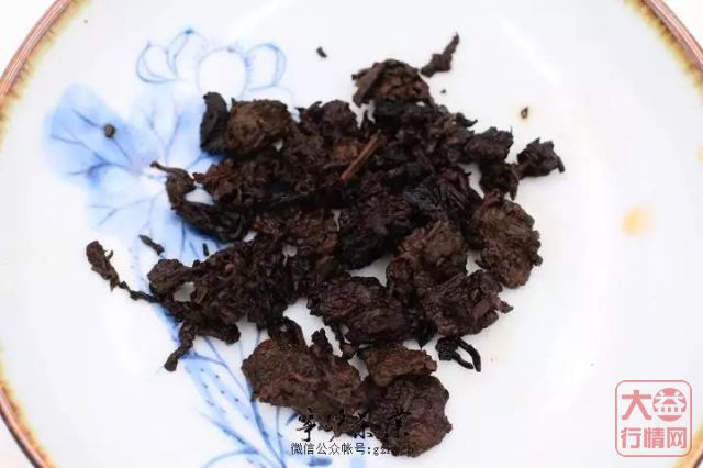 2019年大益系列-2018年 大益 老茶砖 熟砖
