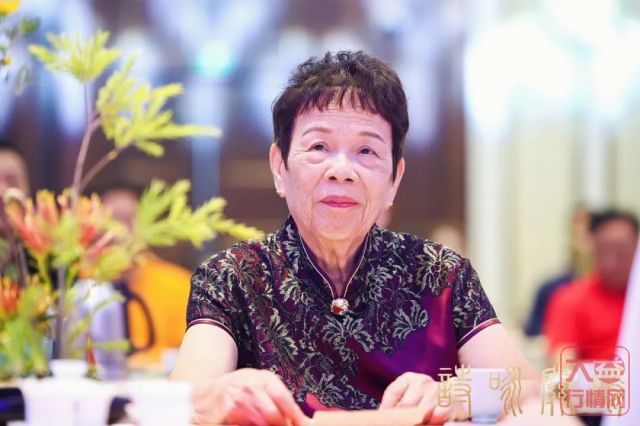 在诗与茶中感受深爱 | “诗咏关雎”60周年钻石婚纪念茶会圆满举办