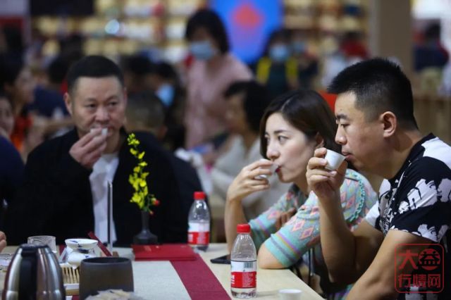 直击2020广州茶博会:好茶多、奖品多,大益再成人气王