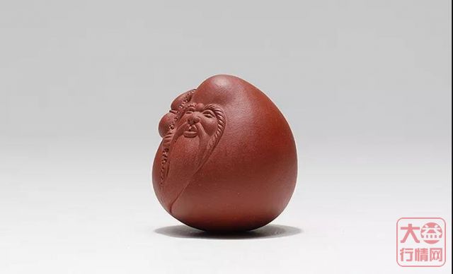 据说那些爱茶的人，都养着几件灵气茶宠！