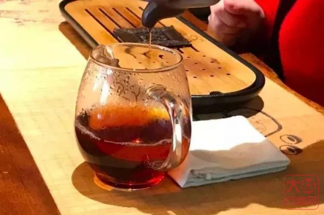 科普芳村：普洱茶市盛状，并非一气呵成！