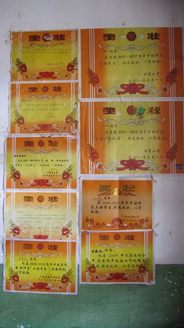 大益集团扶贫助学，奉献爱心＂一帮一＂家访活动