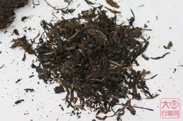 2018年大益系列-千山一叶 生茶