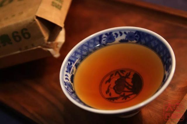 大益 经典66 ，纪念成瘾之纪念勐海茶厂创立66周年