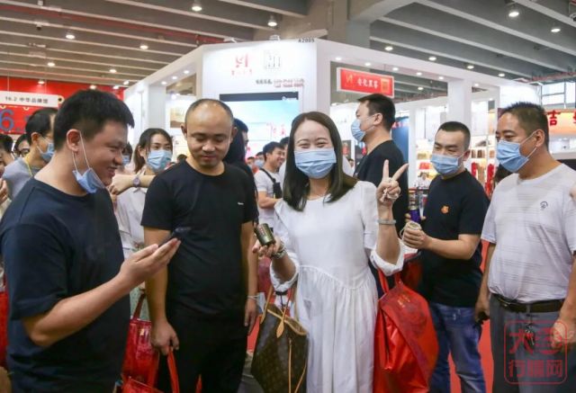 直击2020广州茶博会:好茶多、奖品多,大益再成人气王