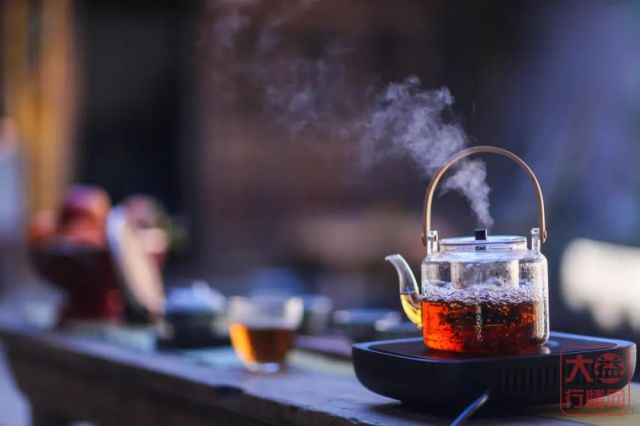 喝茶可繁可简,高品生活最搭的6款极简普洱茶冲泡法随心选
