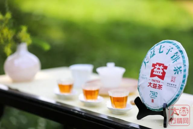 7582主题茶席 | 初夏时节，如何展示一款广受茶友追捧的经典生茶？