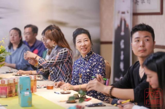 广州茶博会倒数最后一天 | “十二星 ·十二城”茶会在芳村举办