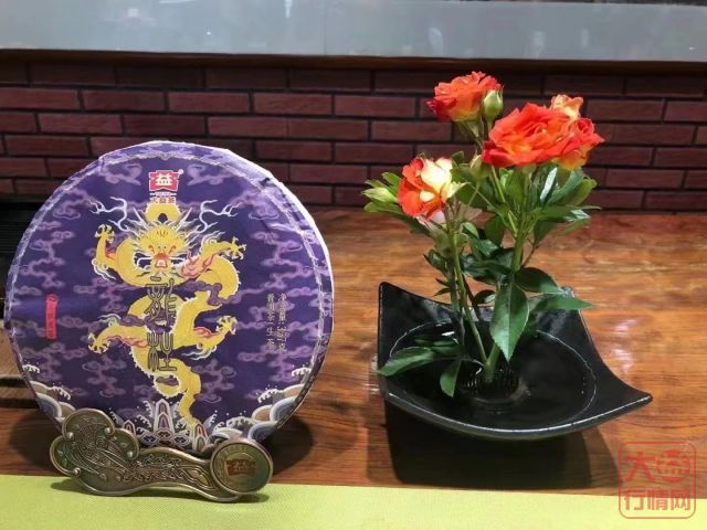 非新非旧的龙柱圆茶生茶!纠结的又岂是大益藏家