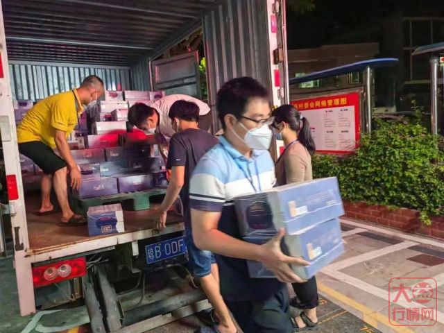 大益再次站在抗疫前沿,向海南同胞捐赠益原素茶饮料