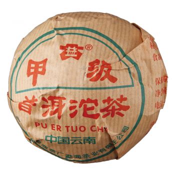 2003年 甲级熟沱100克普洱茶价格￥2.85万